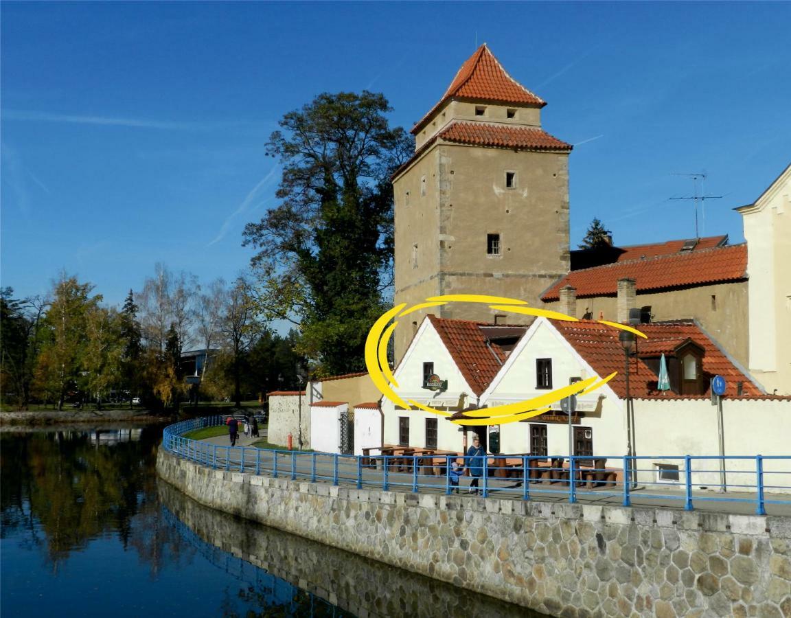 Romanticky Apartman U Veze Zelezna Panna Ceske Budejovice Exterior photo