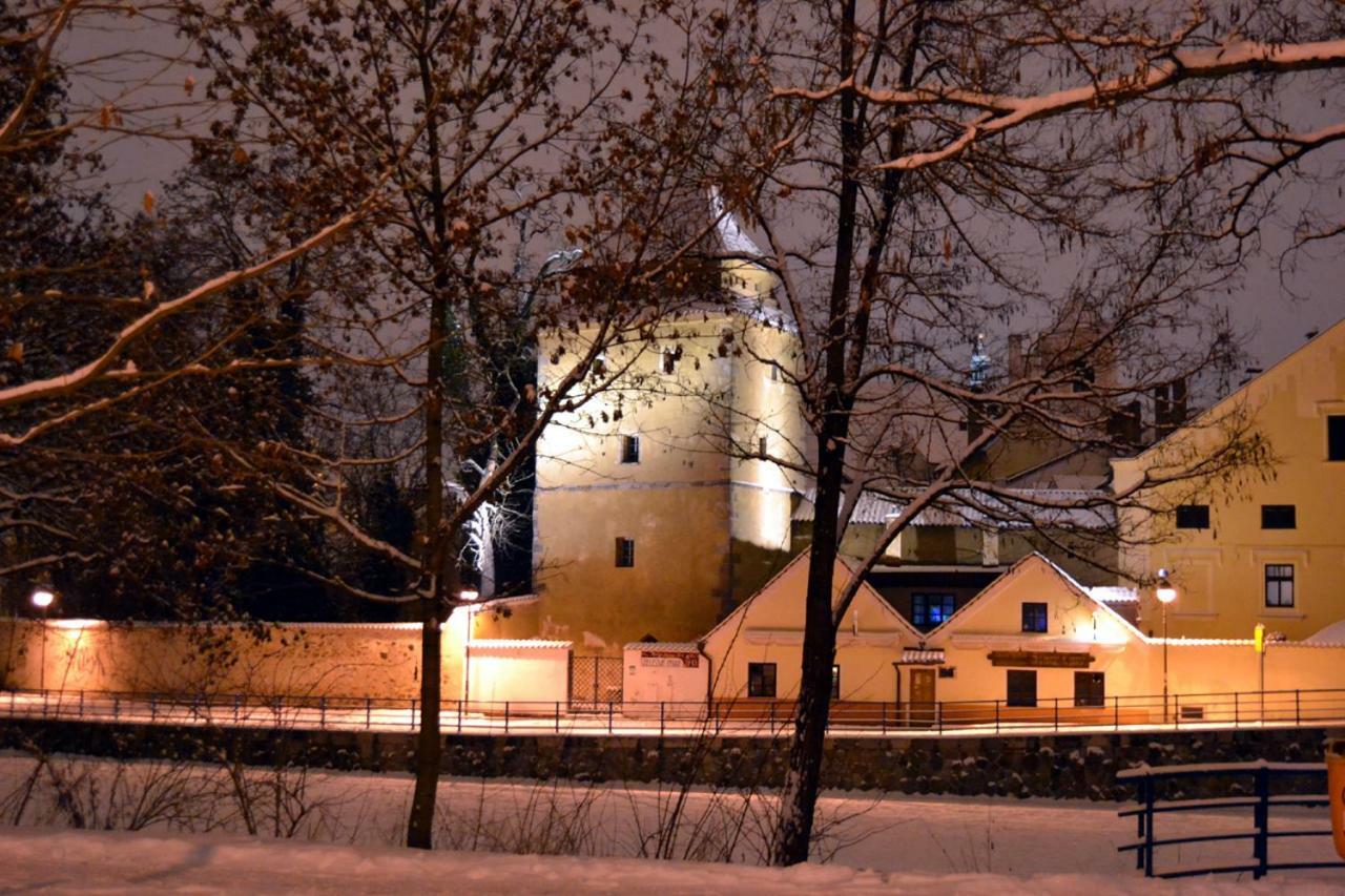 Romanticky Apartman U Veze Zelezna Panna Ceske Budejovice Exterior photo